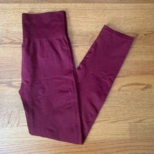 Red Tala leggings size medium